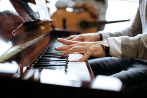 New and Used pianos, tulsa Oklahoma. Beginner and Advanced Piano lessons, Tulsa Oklahoma.